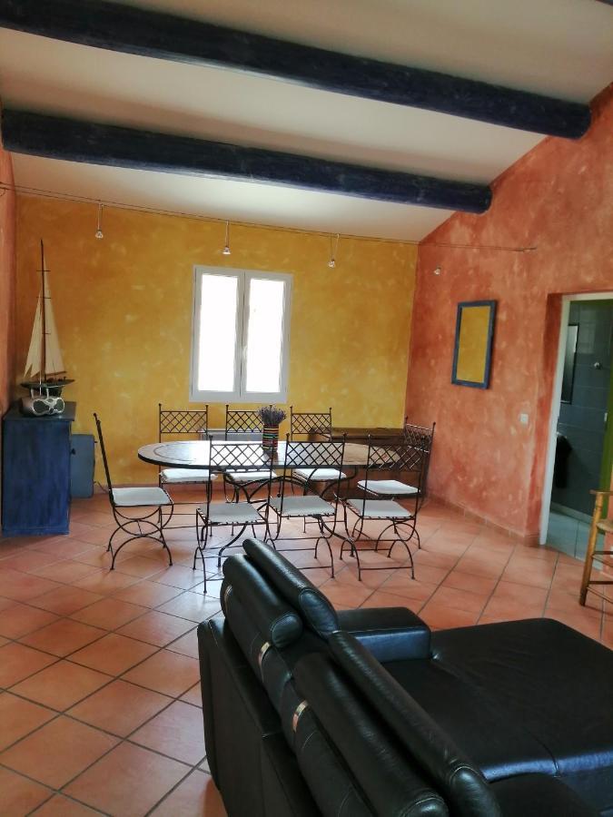 Le Soleil Du Ventoux Villa Entrechaux Luaran gambar
