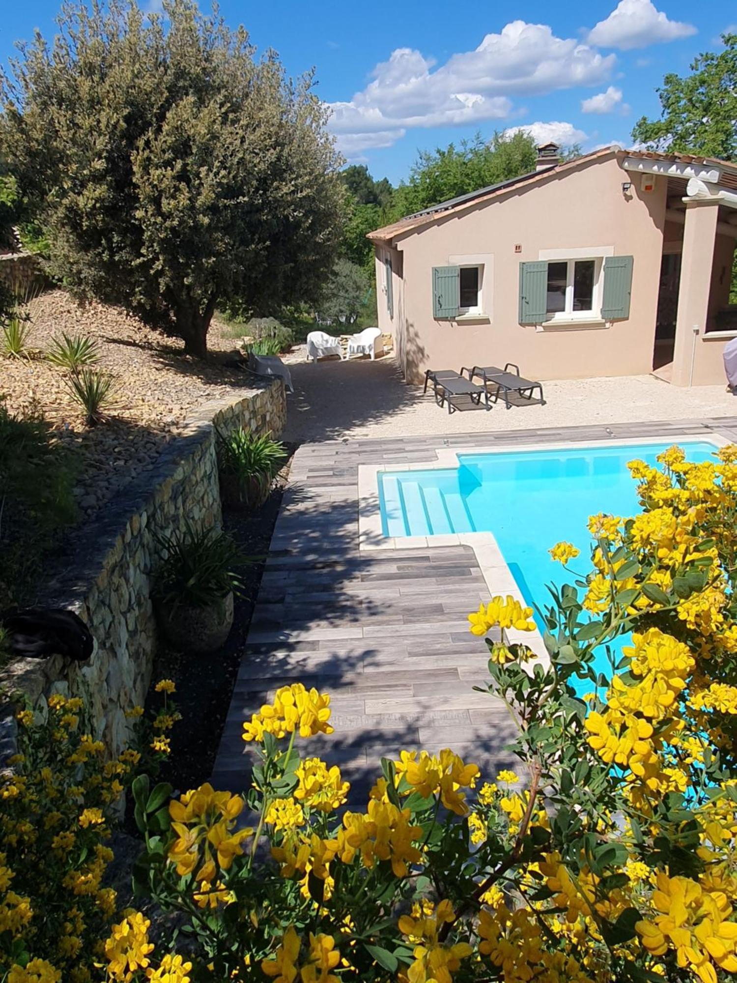 Le Soleil Du Ventoux Villa Entrechaux Luaran gambar